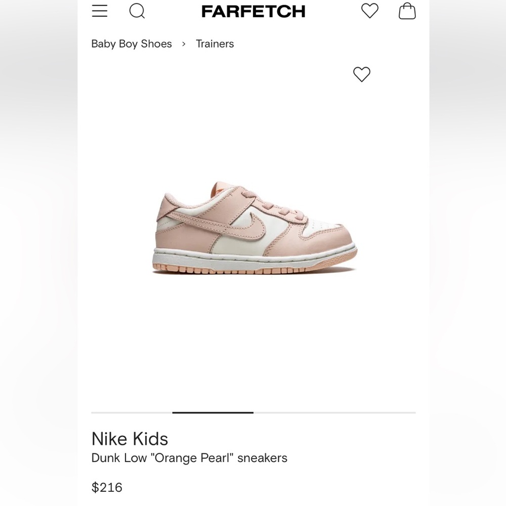 Nike Kids
Dunk Low "pink pearl sneakers sz 6c